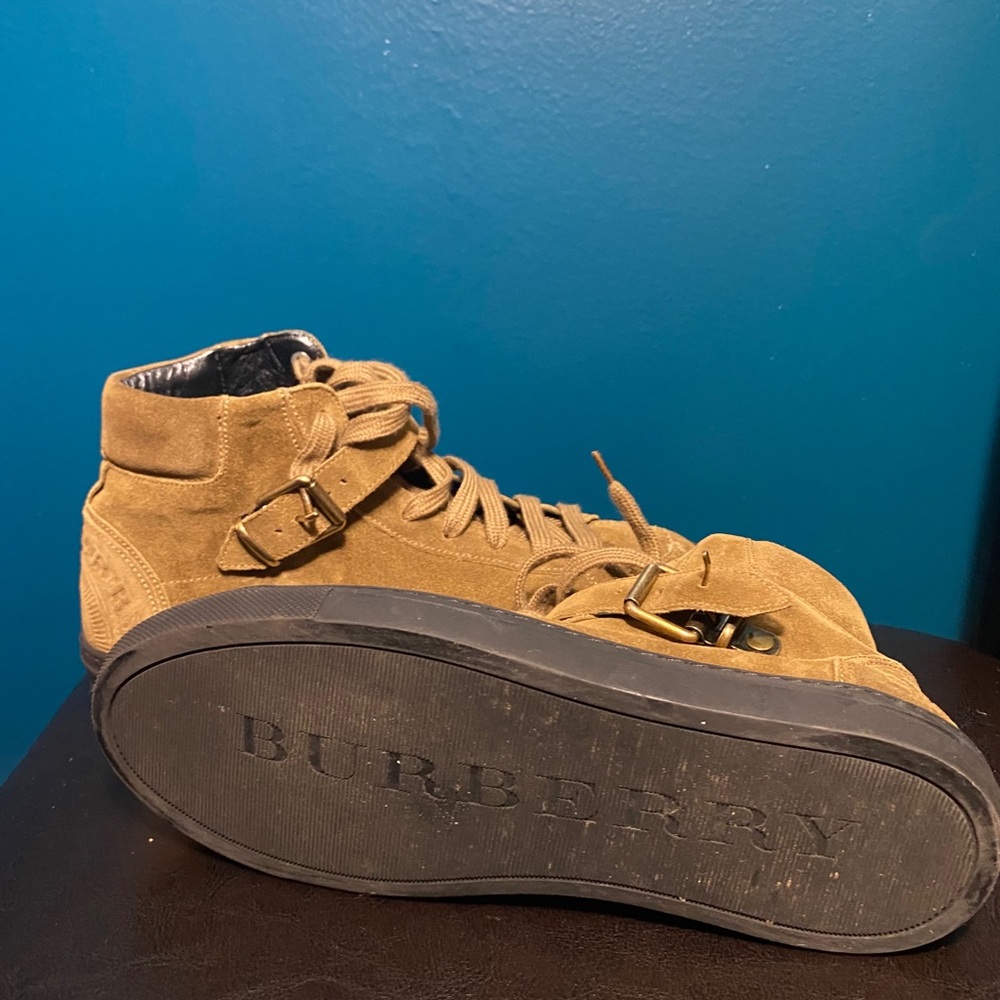 Burberry Sneakers - Picture 2 of 4